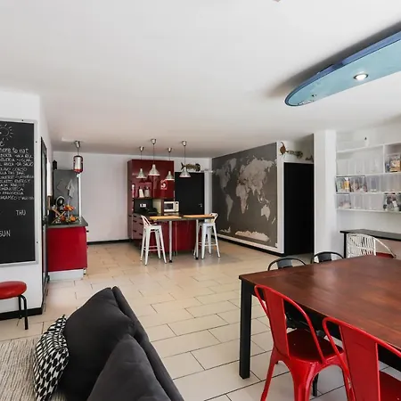 Creative Harbour Fuerteventura Albergue