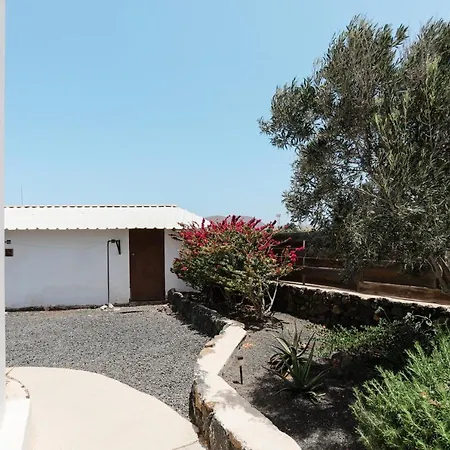 Creative Harbour Fuerteventura Albergue *